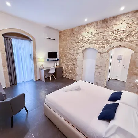 Ad Maiora - Design 2* Ragusa